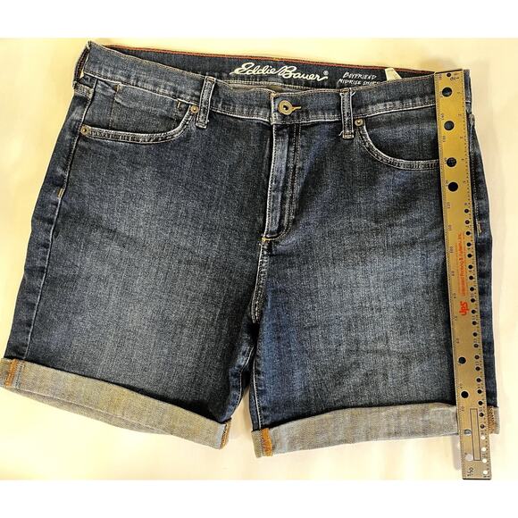 Eddie Bauer Boyfriend Shorts Womens 10 Blue Medium Wash Denim Low Rise Zip Fly - Picture 5 of 12
